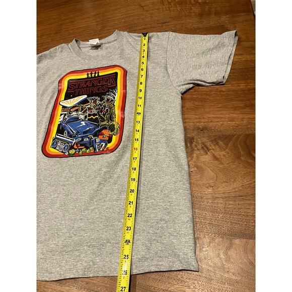 Stranger Things Gray Graphic Tee Port & Company Size Large Netflix 80s - Picture 5 of 6